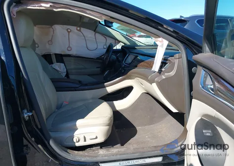 2017 Buick Lacrosse Essence из США, поврежденный, VIN 1G4ZP5SSXHU209843